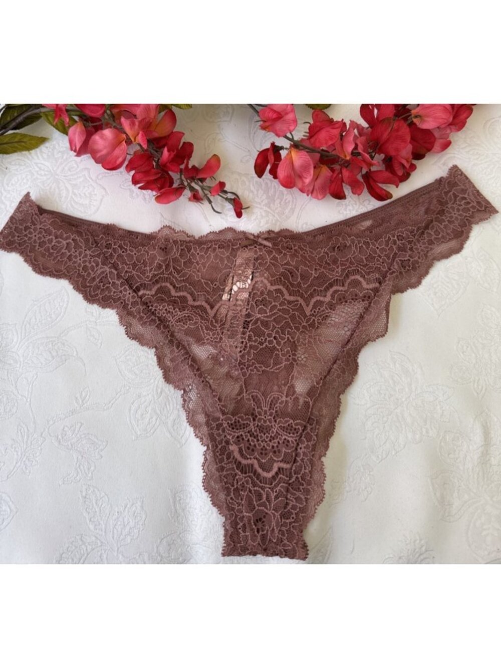 VICTORIA'S SECRET L MAUVE PINK DREAM ANGELS LACE WIDE STRING THONG PANTIES NWT